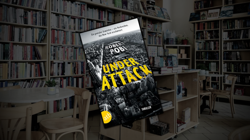 Zu sehen ist das Buch "Under Attack".